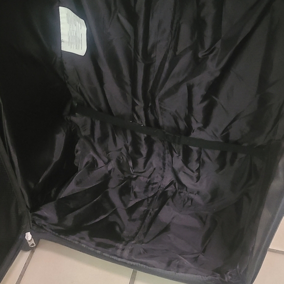 Luggage set - Picture 8 of 11